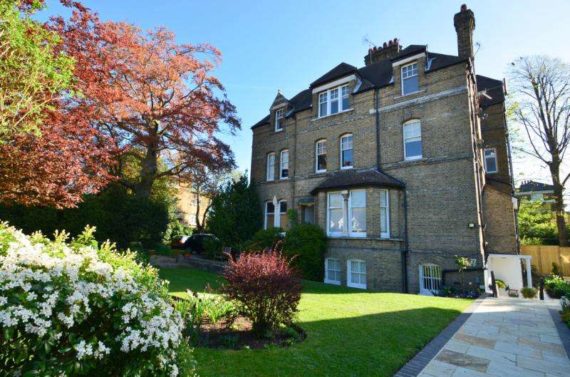 2 Bedroom Flat
